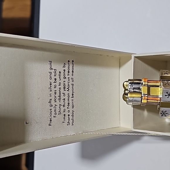 NEW Vintage Neiman Marcus Gift Box Wine Bottle Stopper - Never Used - Picture 3 of 6